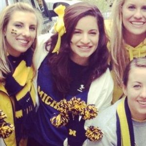 University of Michigan Pom-Pom Tailgate Gloves